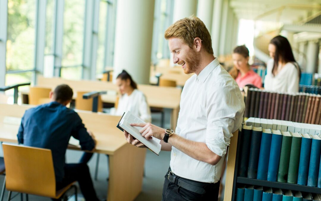 Jakie umiejętności zdobywa się na studiach licencjackich z zarządzania?